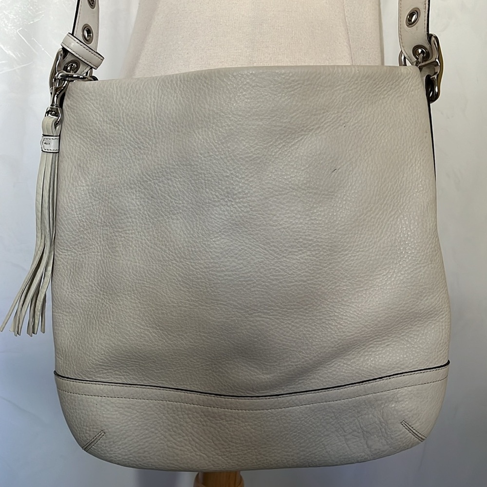 Coach 1428 Off White Pebbled Leather shoulder/Cross Body Bag adjustable strap - Picture 6 of 17